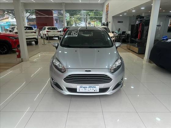FORD FIESTA 1.6 SE HATCH 16V FLEX 4P POWERSHIFT FORD FIESTA 1.6 SE HATCH 16V FLEX 4P POWERSHIFT